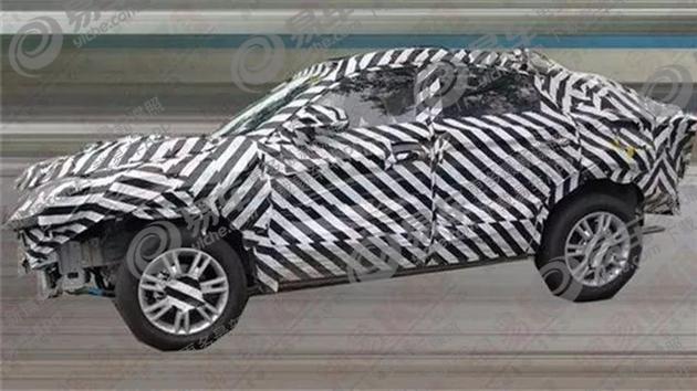 長安CS85測試車諜照曝光 定位跨界轎跑SUV