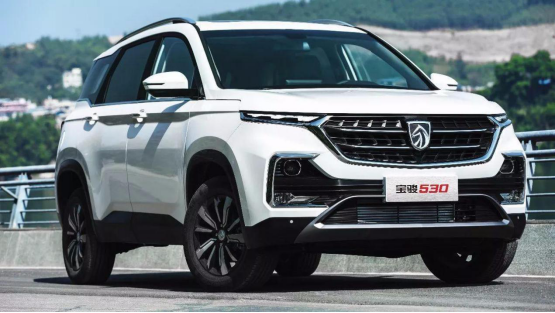 眾泰t500遠(yuǎn)超寶駿530，成年輕人座駕第一選382.png